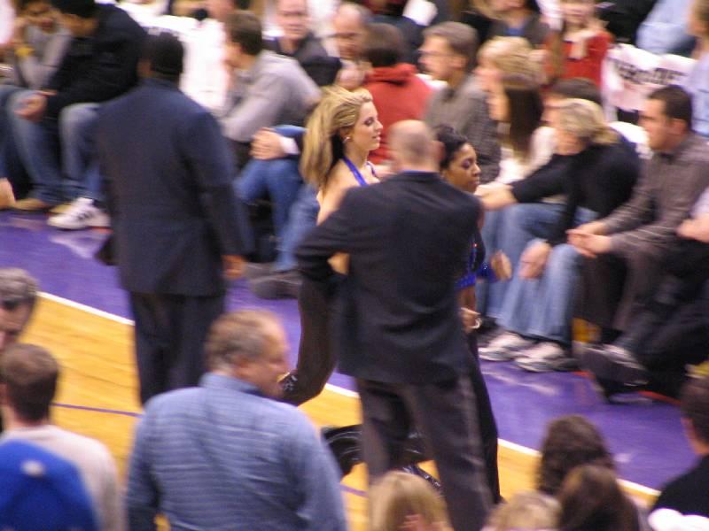 Raptors - 02.04.2005 395.jpg